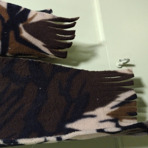 Kids forest camo scarf - Picture 3 of 3